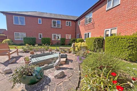 1 bedroom apartment for sale, Hucclecote Road, Gloucester