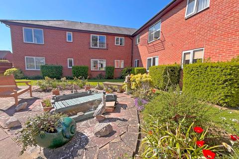 1 bedroom retirement property for sale, Hucclecote Road, Hucclecote Lodge, GL3