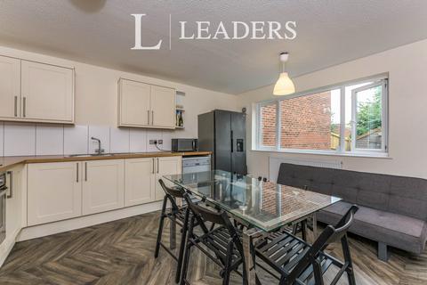 5 bedroom house share to rent, Room 1, Bouverie Walk, NN1 5SP