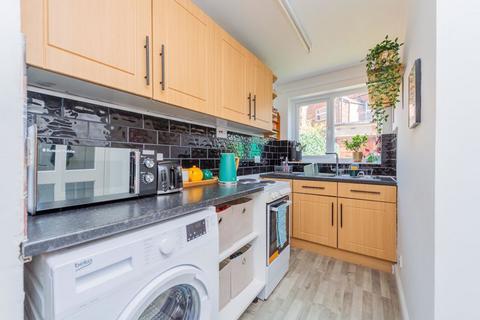 30 Albert Road, Oswestry, SY11 1NH