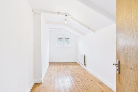 2 bedroom end of terrace house for sale, Helston Road, Penryn - Character cottage