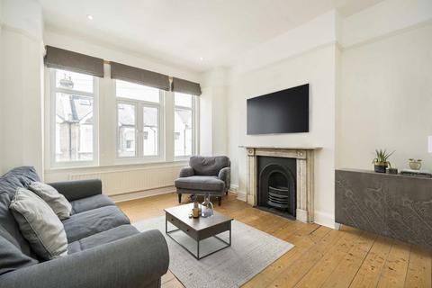 Longbeach Road, London SW11