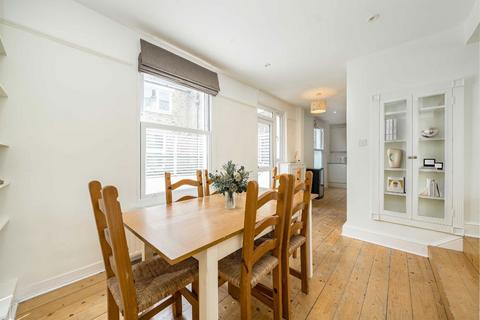 3 bedroom maisonette for sale, Longbeach Road, London SW11