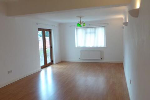 1 bedroom property to rent, High Street, Bream GL15