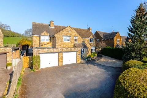 4 bedroom detached house for sale, Banbury Road, Banbury OX15