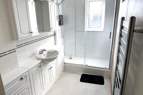 2 bedroom flat to rent, Shapinsay Square, Sheddocksley, Aberdeen, AB15