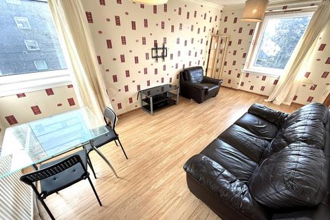 2 bedroom flat to rent, Shapinsay Square, Sheddocksley, Aberdeen, AB15