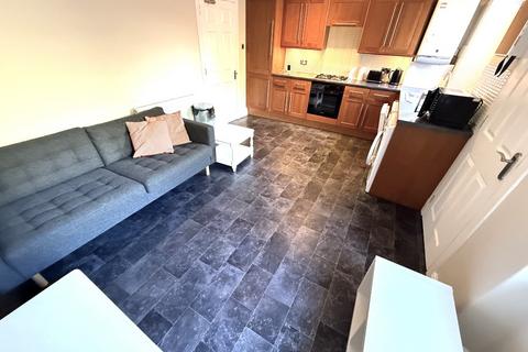 3 bedroom semi-detached house to rent, Millbank Place, Kittybrewster, Aberdeen, AB25