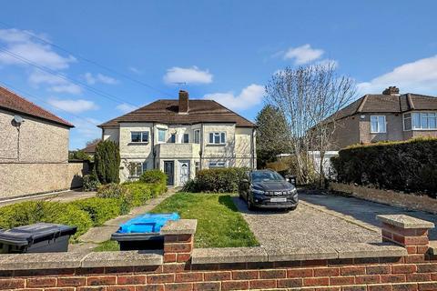2 bedroom maisonette for sale, Limpsfield Road, Warlingham, Surrey, CR6 9RG