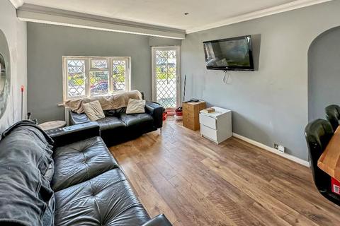 2 bedroom maisonette for sale, Limpsfield Road, Warlingham, Surrey, CR6 9RG