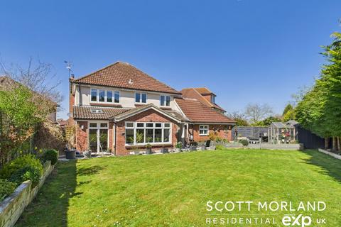 13 Grebe Close, Basingstoke, RG22 5JU