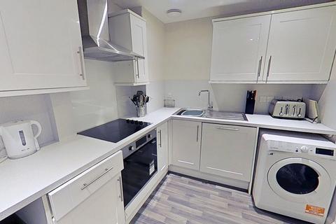 4 bedroom flat to rent, Fowler Terrace, Edinburgh, EH11