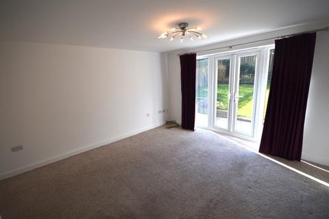 3 bedroom semi-detached house to rent, Hetton Drive, Clay Cross, Chesterfield, Derbyshire, S45