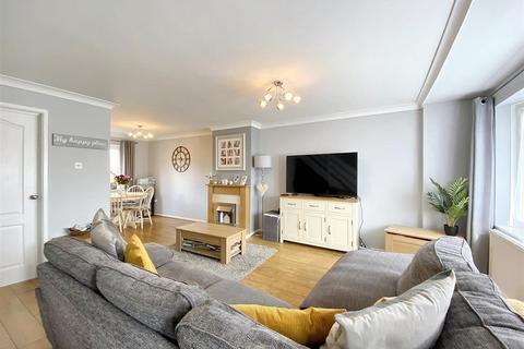 undefined, Hop Gardens Road, Sageston, Tenby