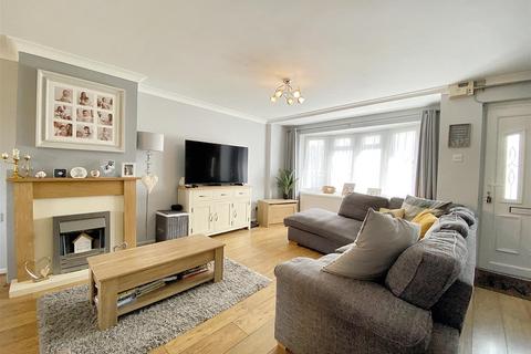 undefined, Hop Gardens Road, Sageston, Tenby