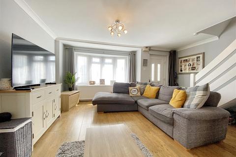 undefined, Hop Gardens Road, Sageston, Tenby