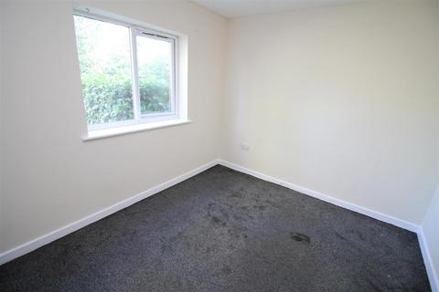 2 bedroom apartment to rent, Parsons Way, Manchester M9