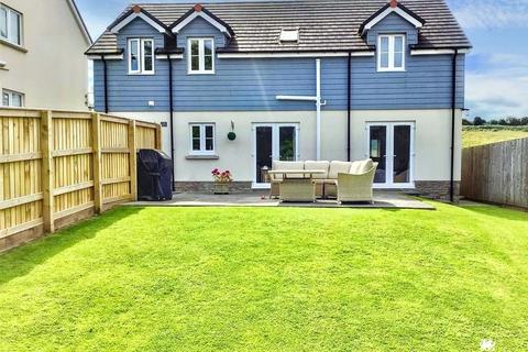 4 bedroom detached house for sale, Garden Meadows Park, Tenby