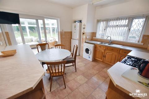 3 bedroom detached bungalow for sale, Wooden, Saundersfoot