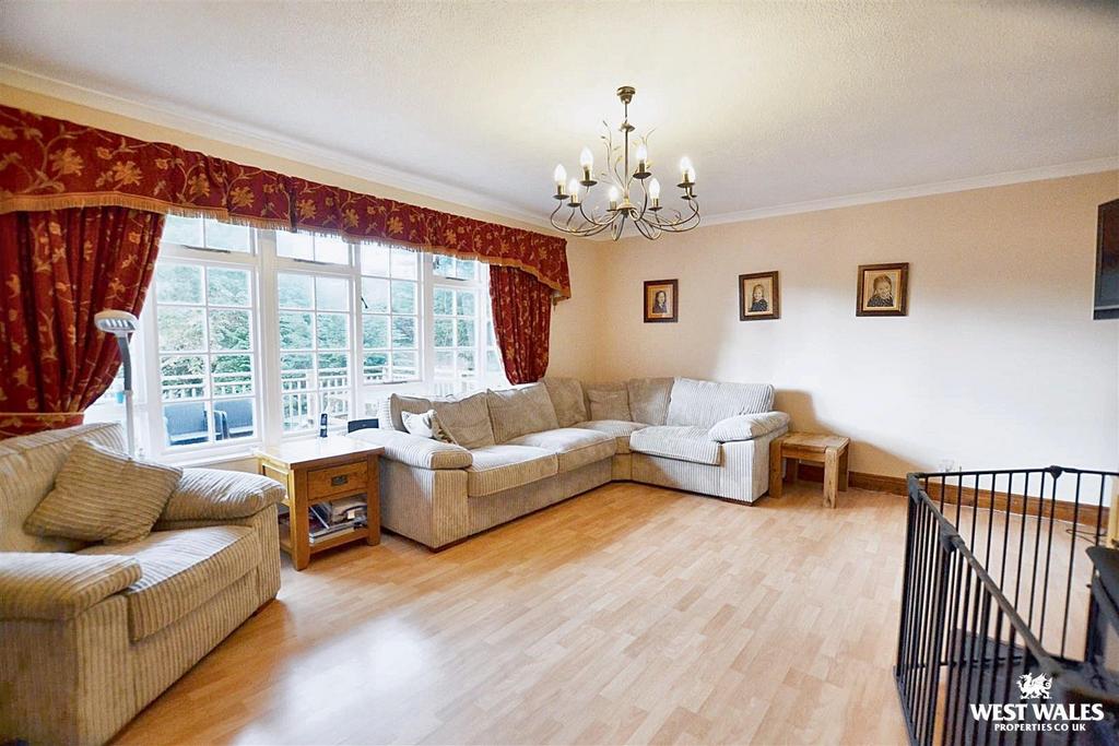 Y Ga Tm FFv Ik69jgiq J c LTw.jpg