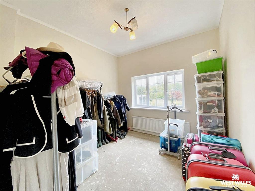 T Dvp Upum OE2-km ZMYe Zhz Q.jpg