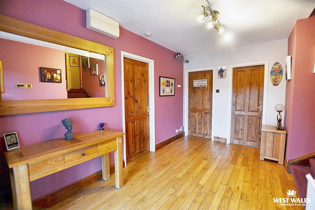 W2o AGQ9 Q-0 KPp9r Dl Lc0q Q.jpg