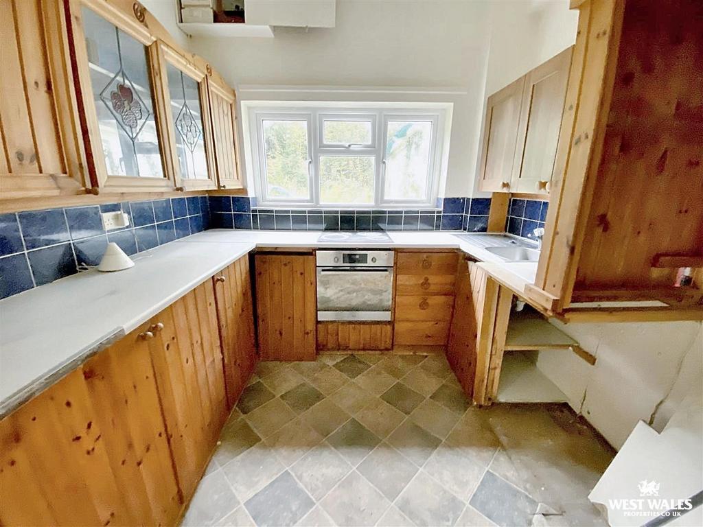 H1n IFXNc GU2 M1t O44 DS23 A.jpg