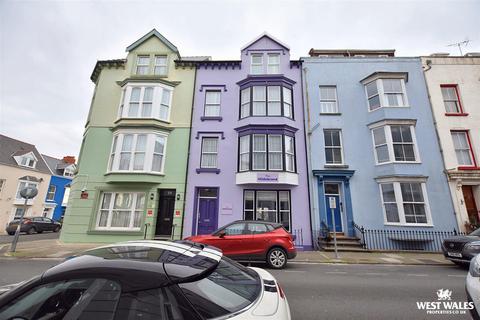 Guest house for sale, Victoria Street, Tenby