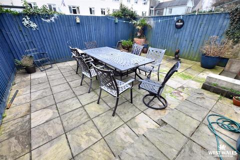 Guest house for sale, Victoria Street, Tenby
