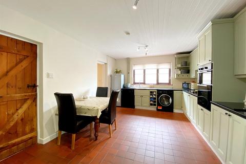 4 bedroom country house for sale, Llanteg, Narberth