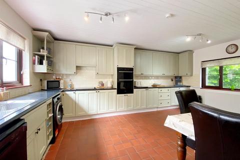 4 bedroom country house for sale, Llanteg, Narberth