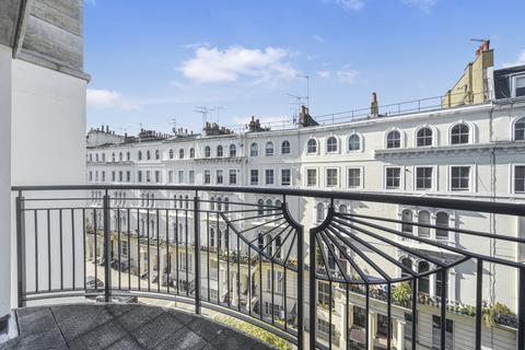 1 bedroom apartment for sale, Kensington Gardens Square, Kensington, W2
