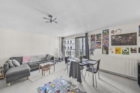 1 bedroom apartment for sale, Kensington Gardens Square, Kensington, W2