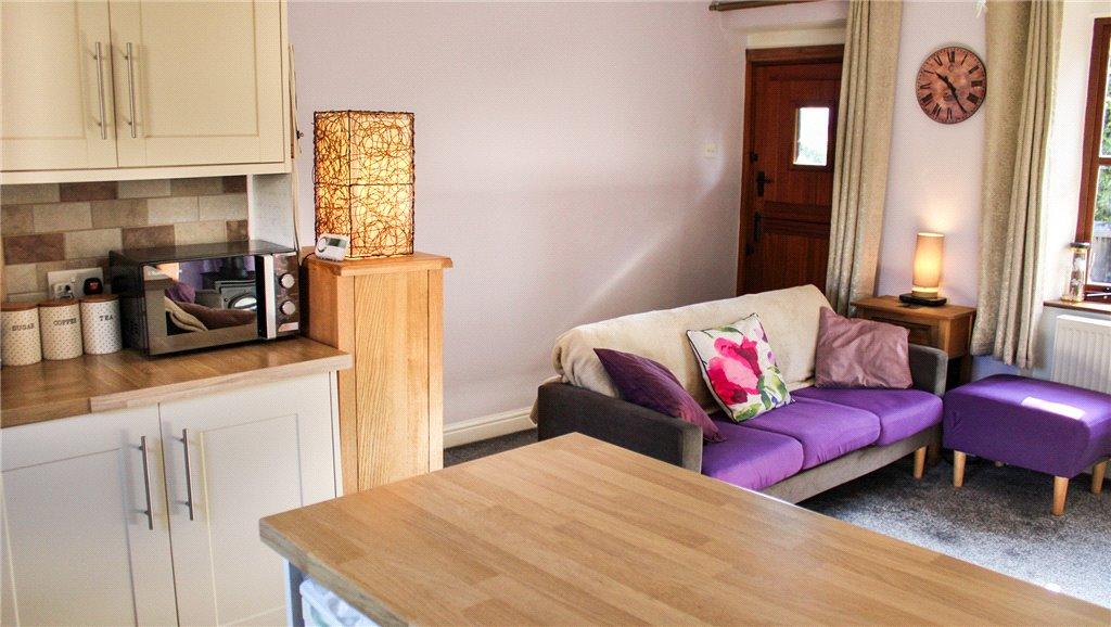 Living Kitchen Area
