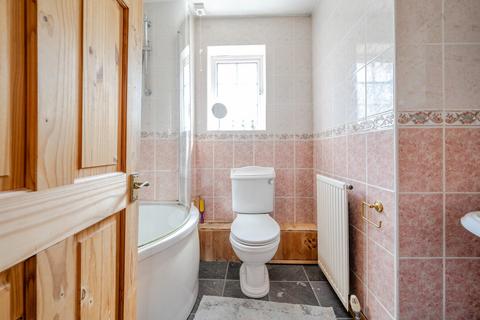 15 Campbell Close, Buckingham, MK18 7HP