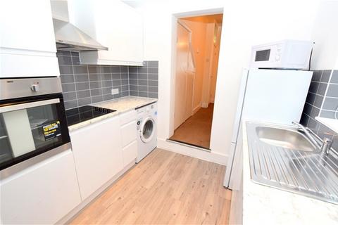 3 bedroom house to rent, Brydges Road, Stratford