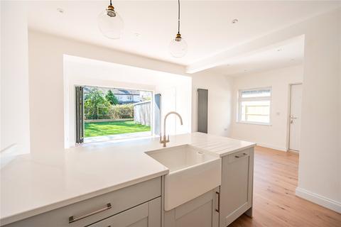 10 The Turnways, Leeds, LS6 3DU