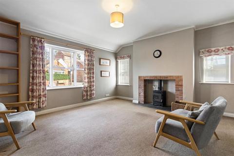 4 Crown Close, Dymock, GL18 2AZ