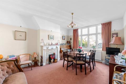 undefined, Highlands Avenue, Leatherhead, Surrey, KT22