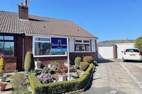 32 Harcles Drive, Ramsbottom, Bury, BL0 9UE