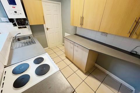 2 bedroom terraced house to rent, Whitmore Street, Staffordshire ST1