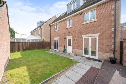 5 bedroom detached house for sale, Apple Tree Way, Doncaster DN4