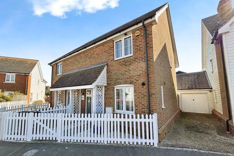 2 bedroom semi-detached house for sale, Skylark Lane, Rye TN31