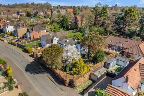 3 bedroom detached house for sale, School Avenue, Norwich NR7