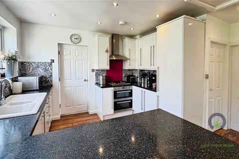 58 Grove Road, Uppermill, Oldham, OL3 6JL