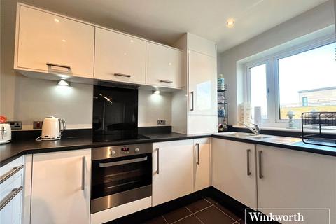 15, James Court Grade Close, Elstree, Borehamwood, WD6 3FH