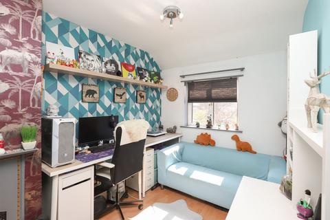 12 Mayfield Road, Chesterfield, S40 3AJ