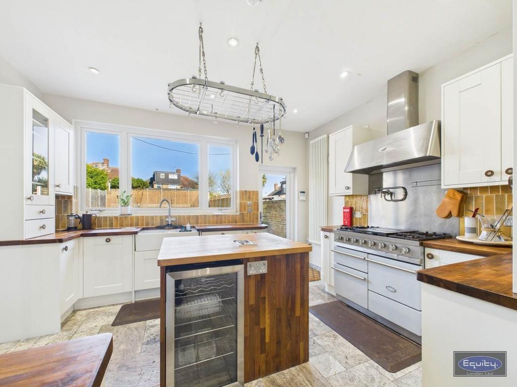 Kitchen (2)