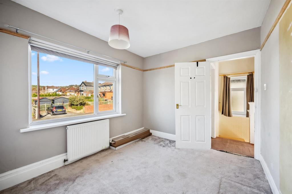 Bedroom One to landing.jpg