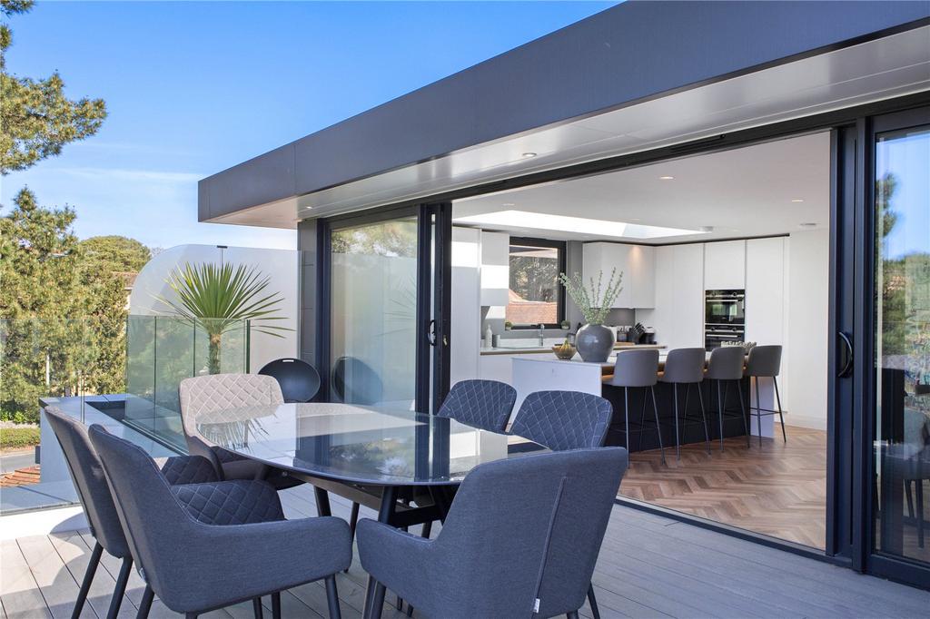 Dining Terrace